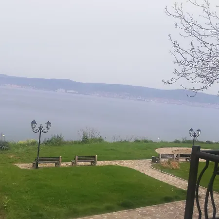 антон петров 3* Несебър