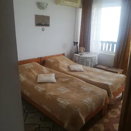 антон петров 3* Несебър